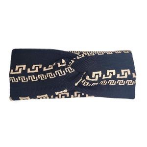 Fashion maze headband